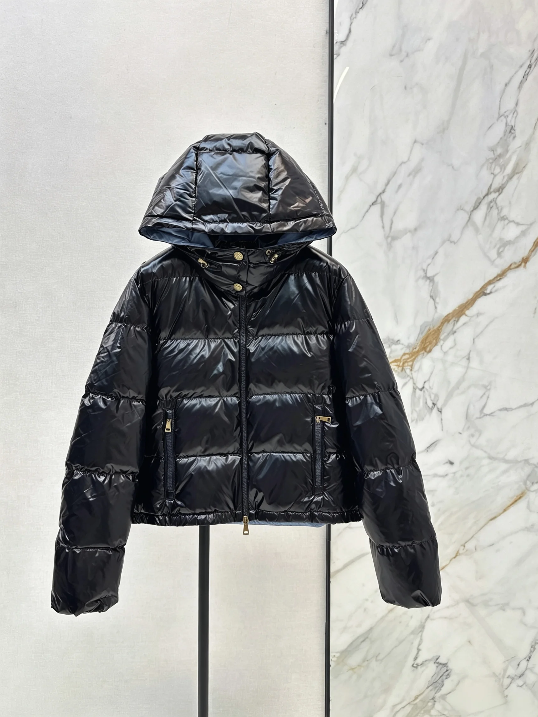 2026 Women Winter Shiny Cropped Hooded Puffer Coat ZX5719