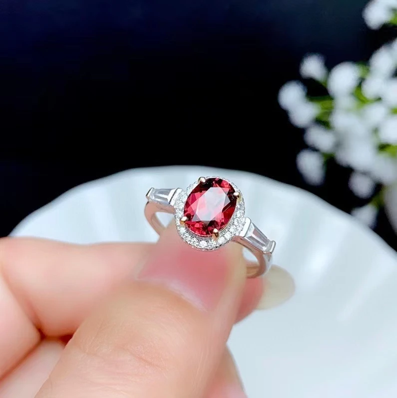 KJJEAXCMY-925 Sterling Silver Ring for Women, Inlaid Natural Garnet, Vintage, Exquisite, Oval, Adjustable, Fine Jewelry, Christm