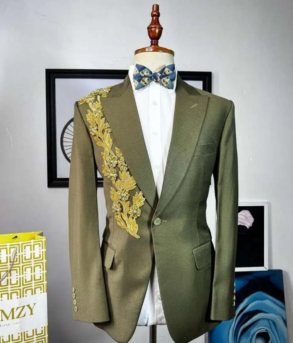 Handsome Men Suits 2 Pieces Jacket Pants Peak Lapel One Button Appliques Formal Occasion Prom Evening Party Customized