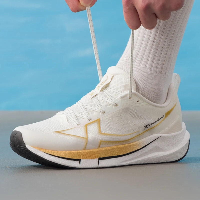 Chinese Sports Brand Xtep Cushioning Running Shoes Men's Shoes New Men's Lightweight Jogging Shoes Outdoor Fitness Training Shoes Sports Shoes 874119110023-6