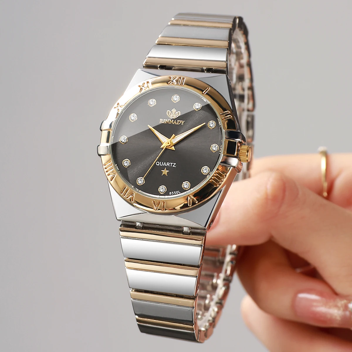Two Tone Gold Silver Ladies Watch Rhinestone Dial Roman Trim Bezel Stainless Steel Band Elegant Women Quartz Dress Wristwatch