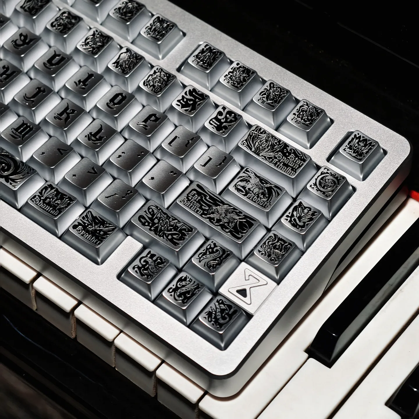 Old Gods Metallic Paint Theme Keycaps Set PBT Cherry Profile 130keys Custom Original Handmade Keycaps for Mechanical Keyboard