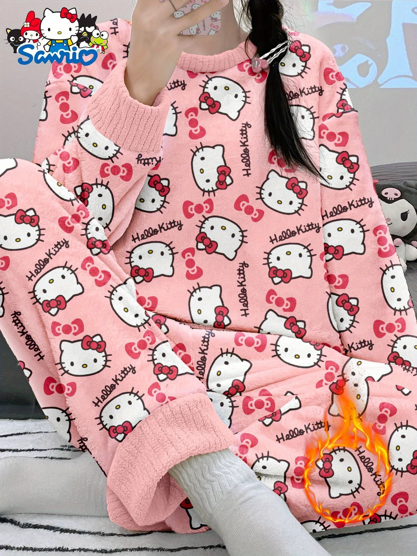 Women's HelloKitty velvet pajama set, featuring a long-sleeve top and matching pants, comfortable winter sleepwear