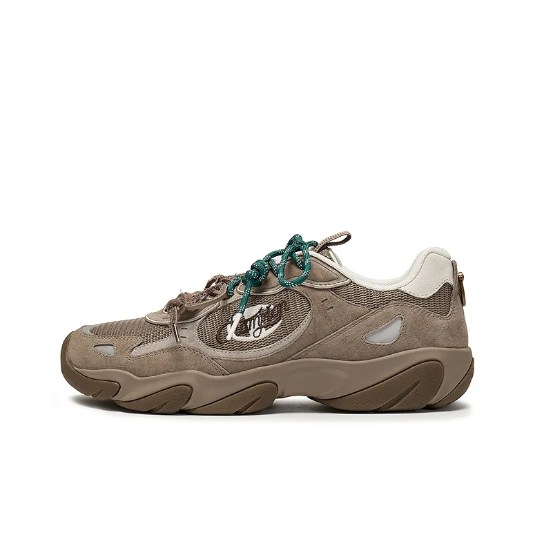 Champion Low top Chunky Sneakers Men's Latte Brown/Milk White U6AFCCM06S1