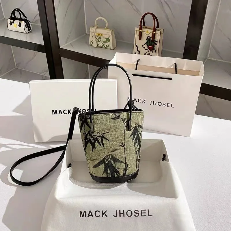 High Quality Textured Fashion Bucket Bag Fashion Embroidery Pleated Women's Handbag Lady Purse Shoulder Messenger Bag Casual Bag