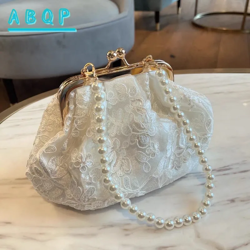 Retro Evening Bag with Versatile Design Pearl Chain Crossbody Women Shoulder Bag Embroidery Pattern Ethnic Style
