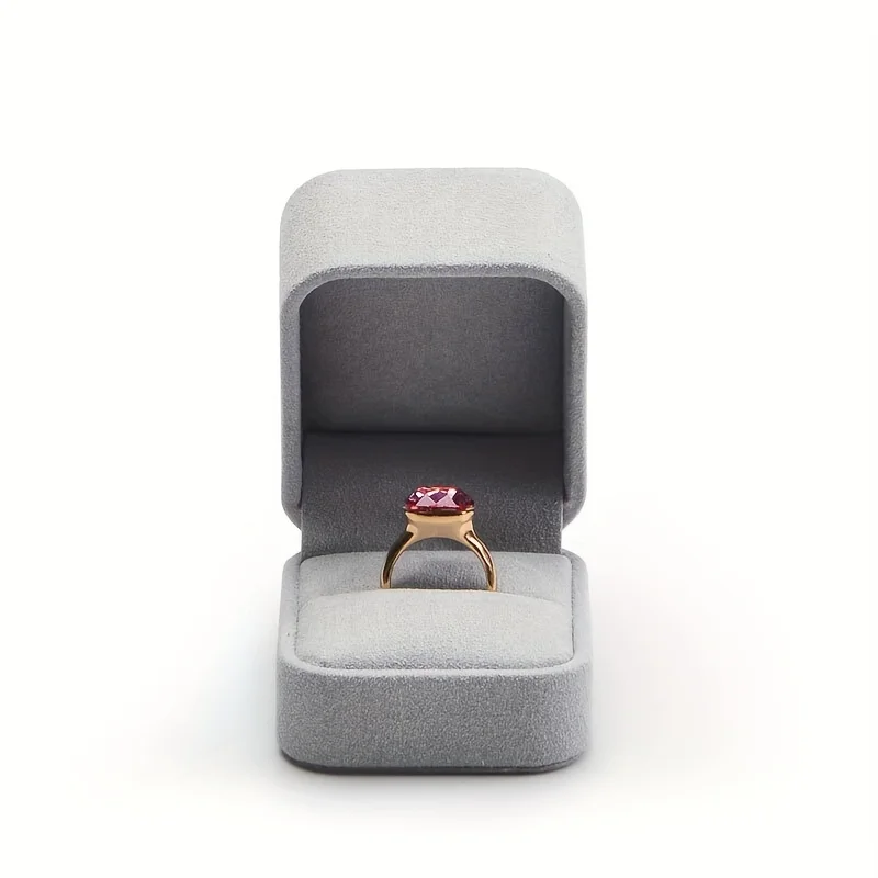 1 household jewelry velvet storage box