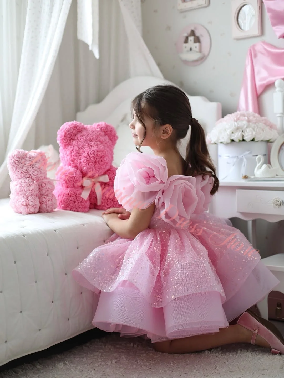 Pink Rose Customized Flower Girl Dress For Wedding Off Shoulder 3D Flowers Sequins Puffy Kids Birthday First Communion Gown