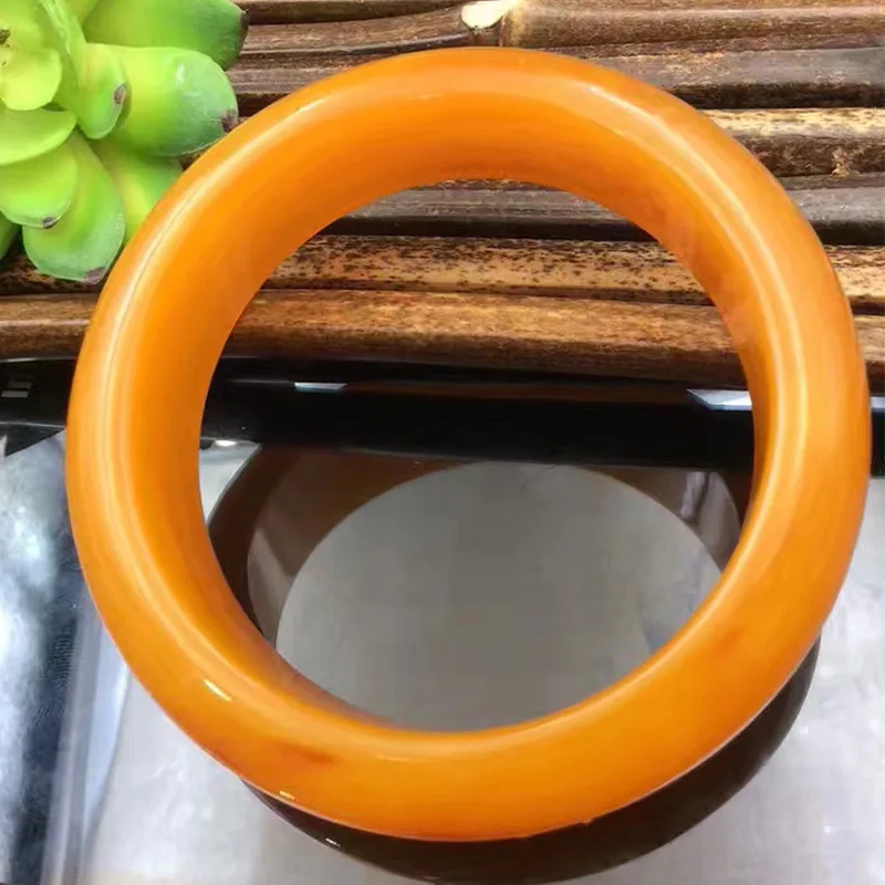 Old for men and women, yellow bracelet, amber bangle