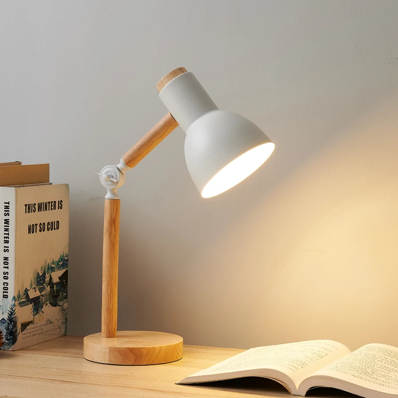 Nordic Decorative Eye Protection Small Table Lamp Modern Simple Cute Exquisite Bedroom Desk Bedside Lamp Girl Macaron Wood Lamp