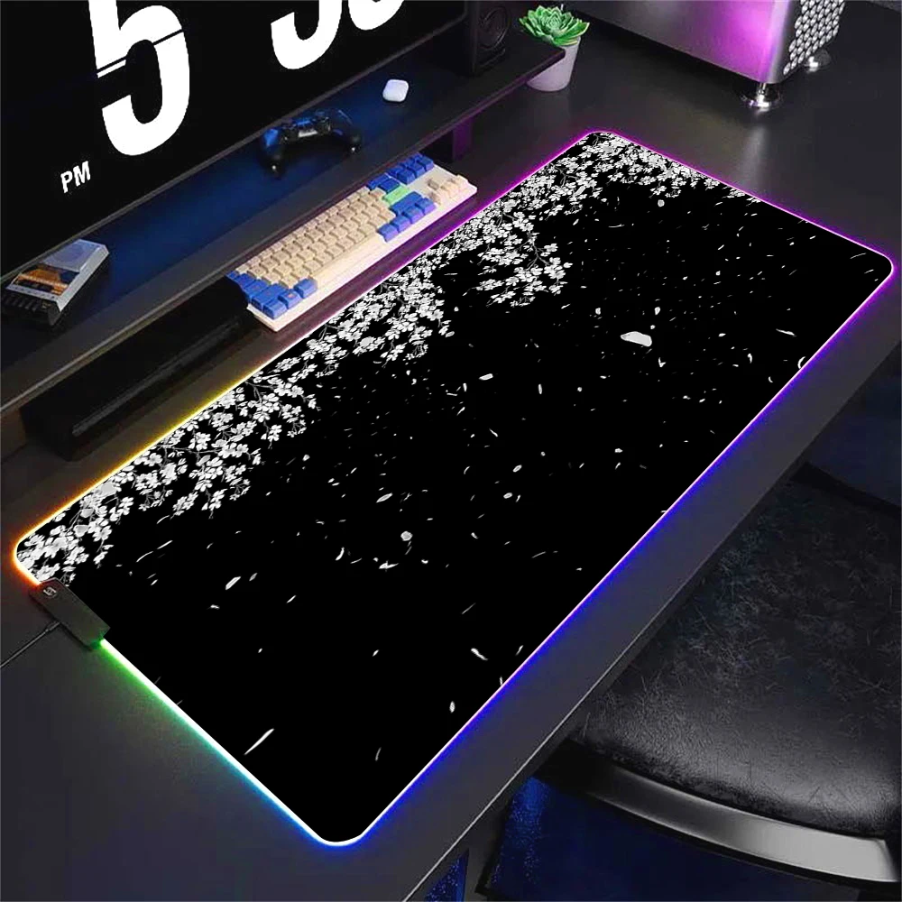 RGB LEDMinimalist Black White Snow Large Gaming Mouse Pad,Non-Slip Rubber Desk Mat,Waterproof Extended Keyboard Pad for PC Gamer