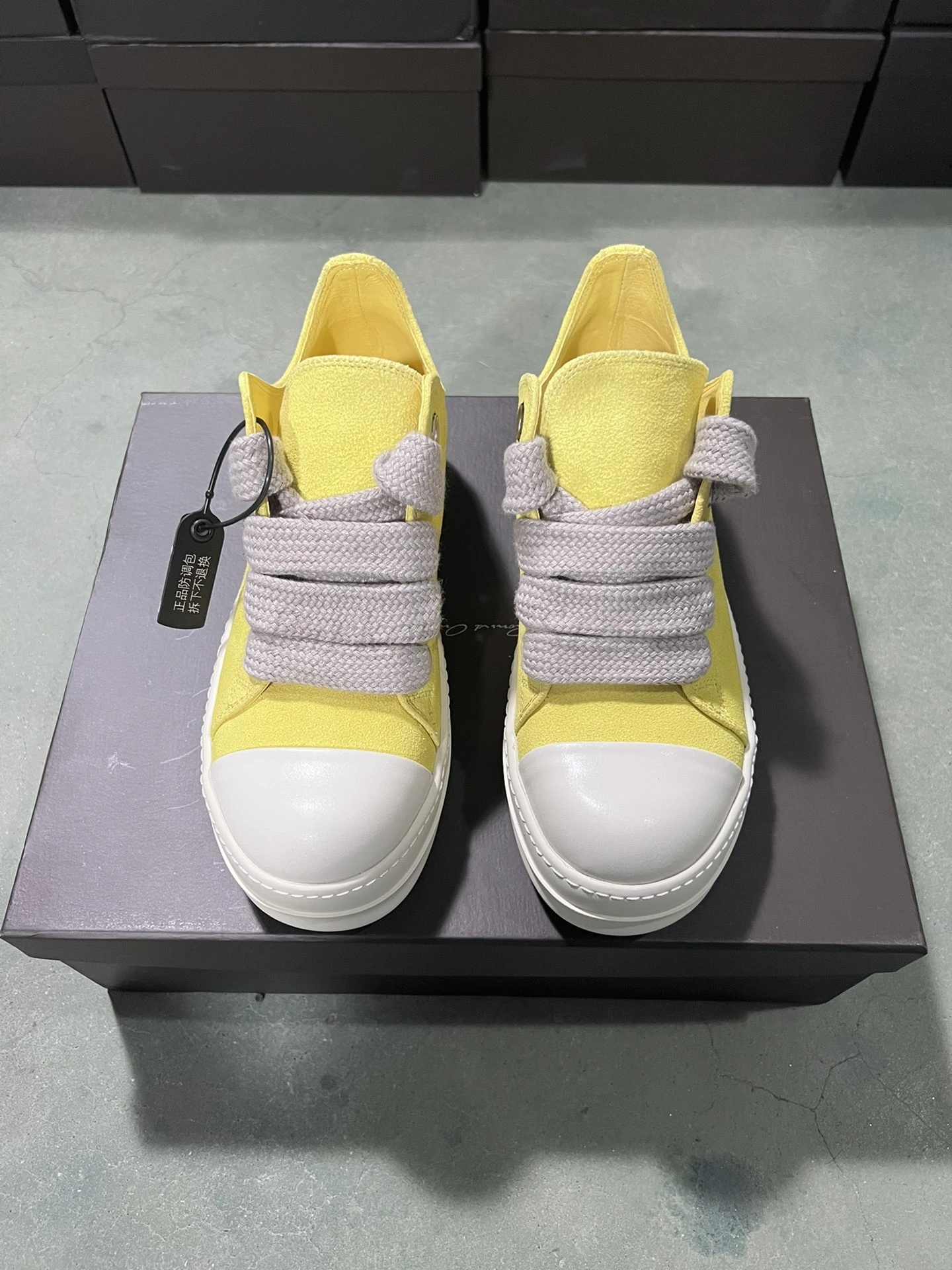 Coarse shoelaces, big corns, yellow cow suede, low cut casual shoes, high-quality sports, men's and women's new styles