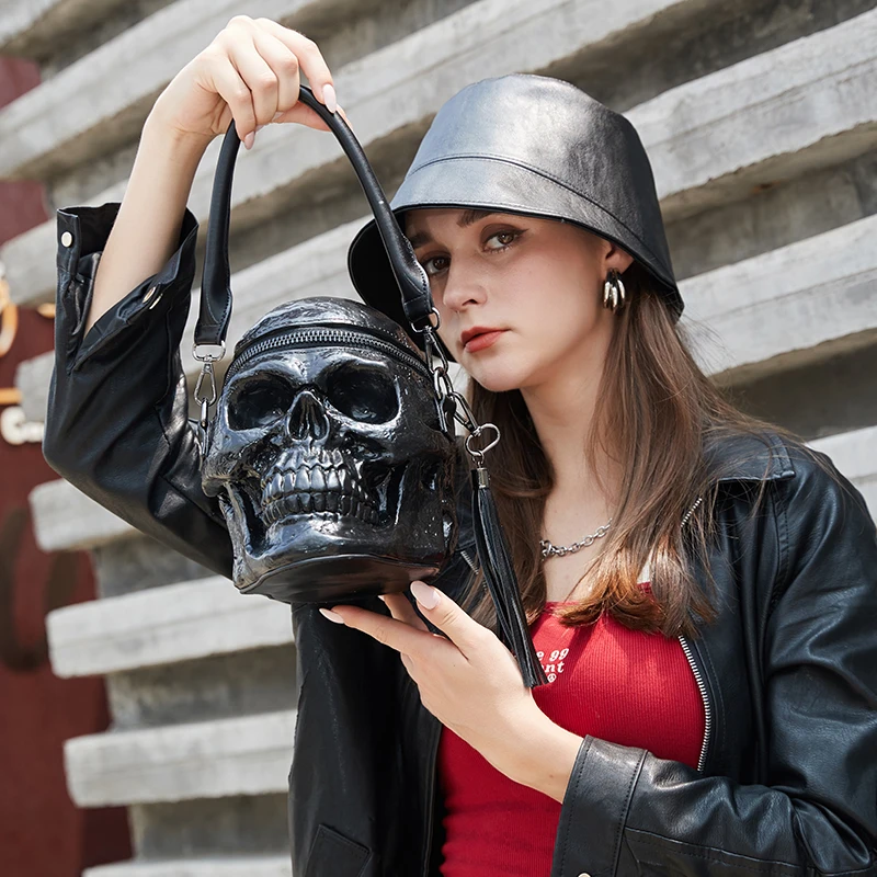 2024 New Skull Head Halloween Handbag Unisex Crossbody Bag Cool Personality Single Shoulder Bag British Style Soft Handle