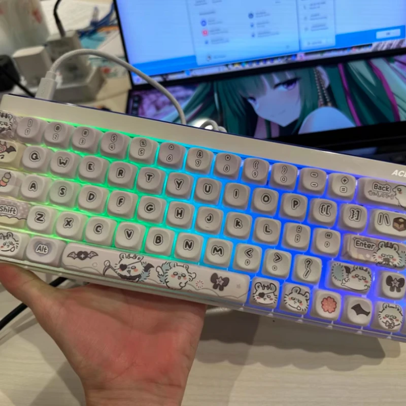 Flying Squirrel Little Devil Momo Ka Cute Keycaps DMA OEM Profile Mechanical Keyboard Replacement Caps For Gaming Office Typing