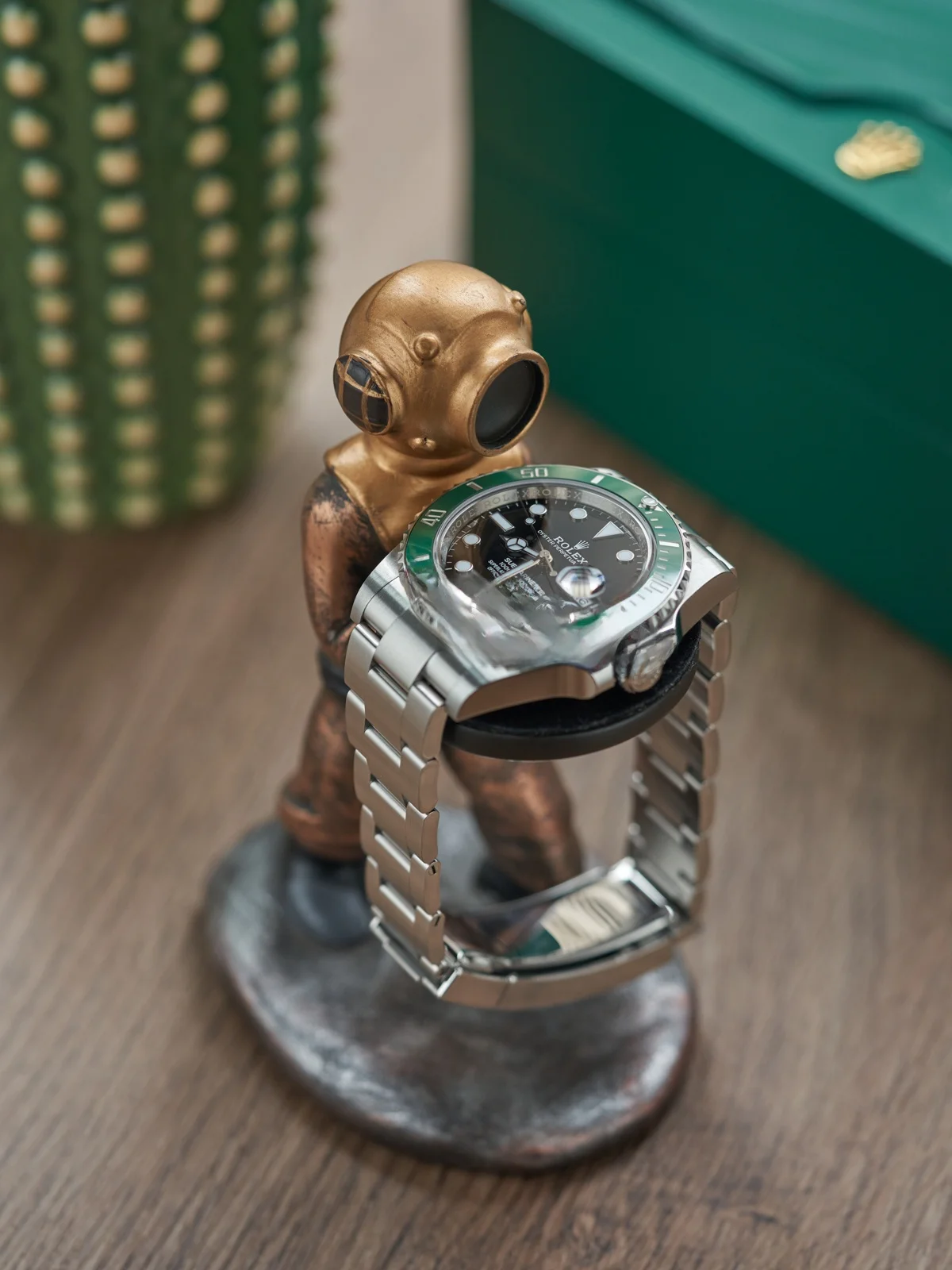 Diver Watch Stand Wristwatch Storage Display Holder Fashion Jewelry Organizer New Unbranded Clock Holder for Watches