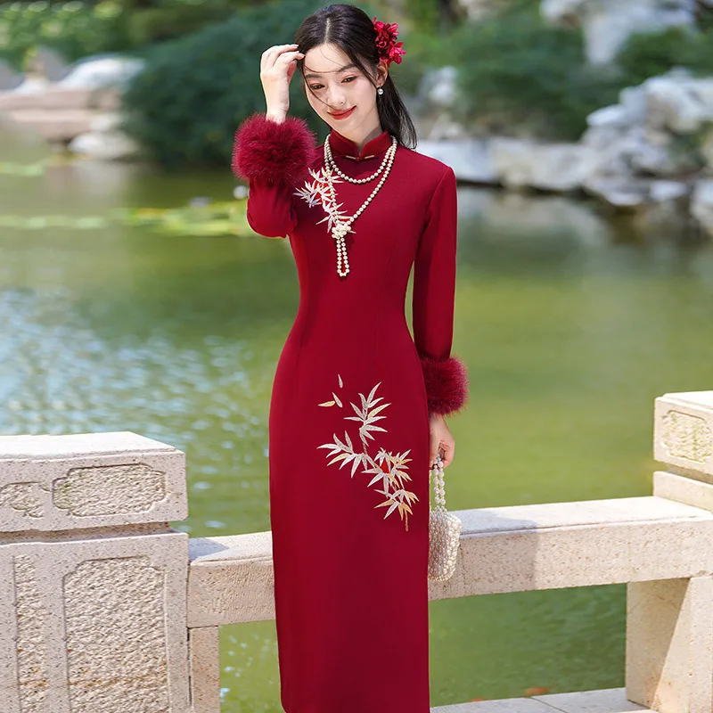 East Autumn Women Qipao Elegant Embroidery Hceongsam Patch Work Long Sleeve Chinese Dress Mandarin Collar Demure Vestidos