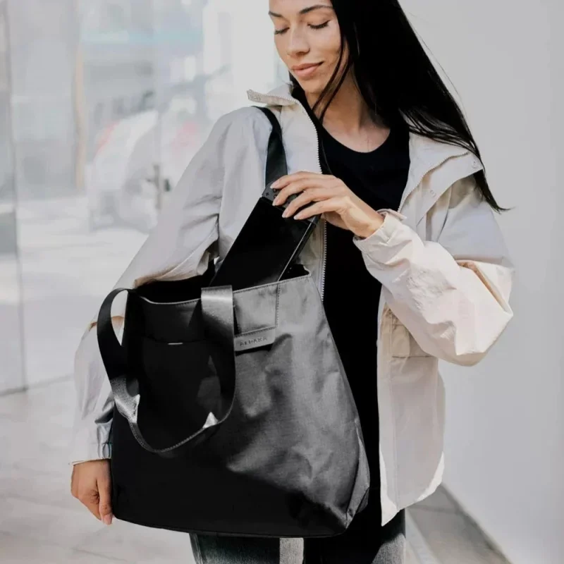 ALPAKA Elements Tote M 210D 14.5L Water Resistant Multifunctional Casual Large Capacity Commuter Tote Durable Design