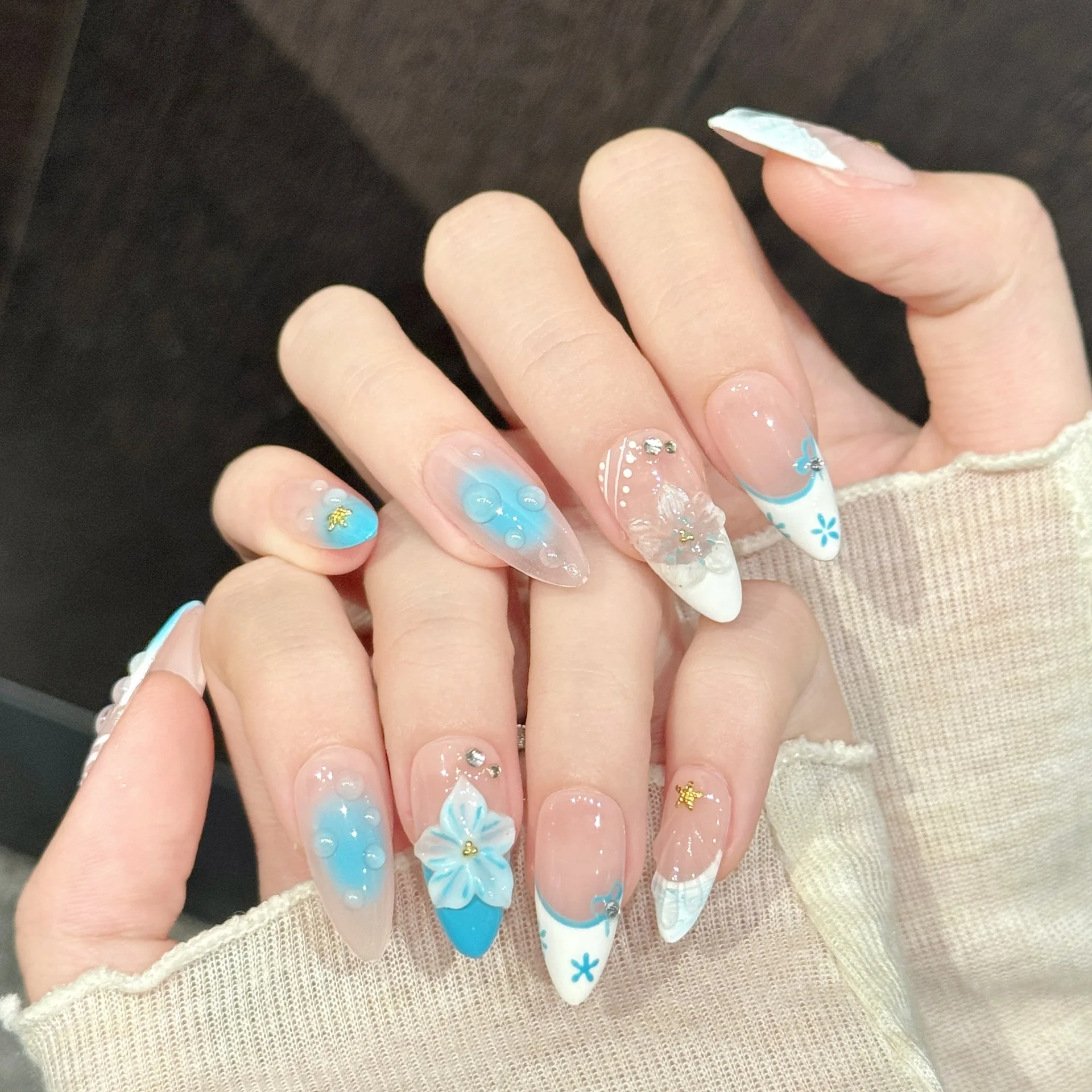 10PCS Almond Handmade Press On Nails French Ombre Floral Relief Medium Almond Manicure Set Detachable Full Cover Nails Tips
