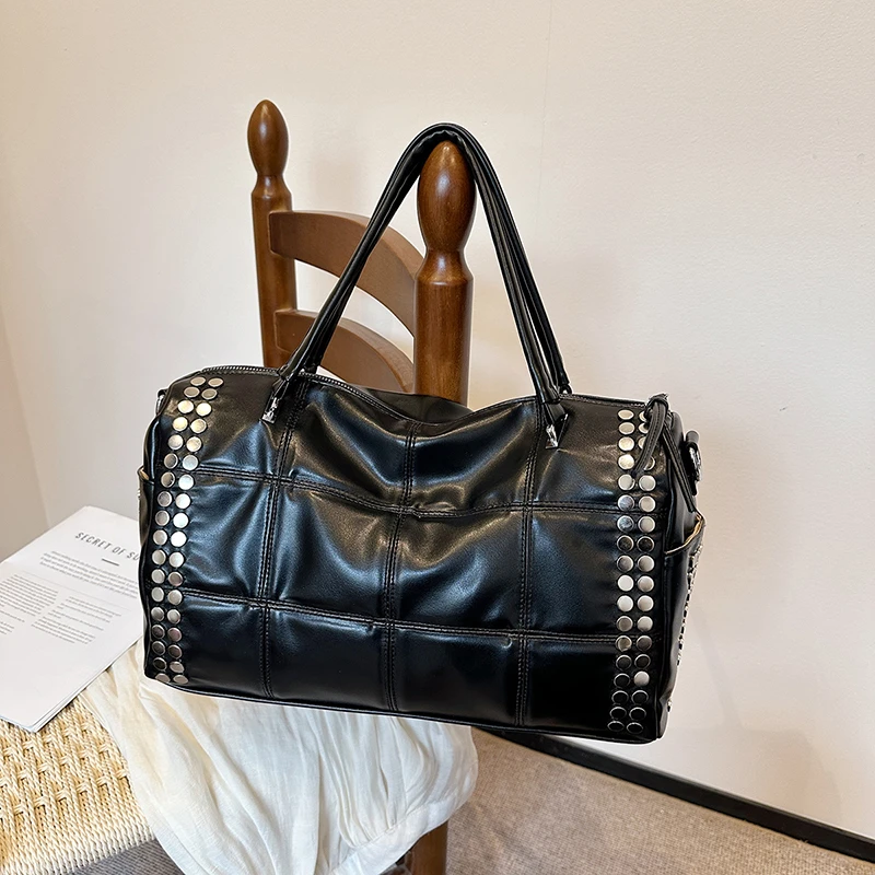 Black Tote Casual Travel Bag For Women Large Capacity Storage Crossbody Shoulder Bag Designer Rivet Handbag Solid Pu Leather Bag