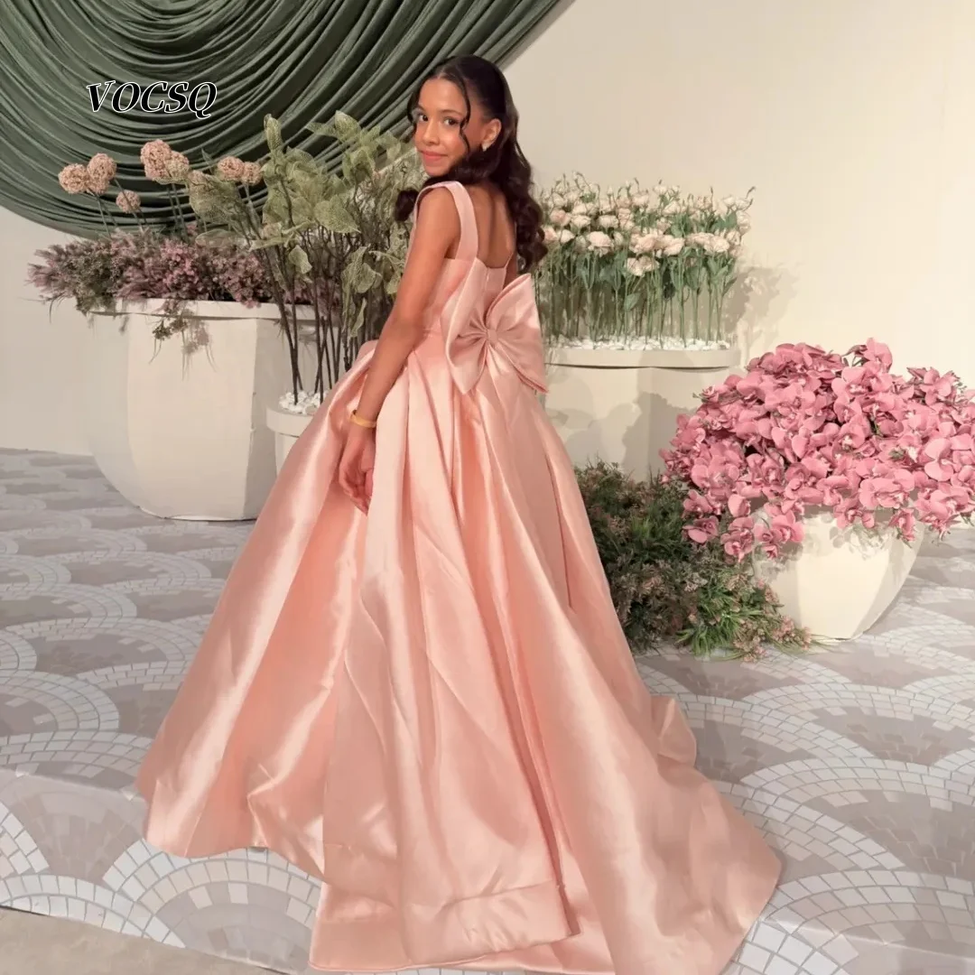Flower Girl Dress Kids Satin Princess Gown Square Neck Big Bow Back Long Train Junior Bridesmaid Wedding Party Dress Customized