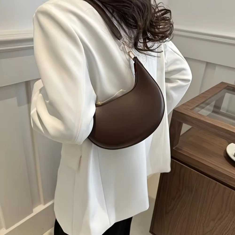 Fashion PU Leather Shoulder Bag Moon-shaped Solid Color Underarm Bag Large Capacity Casual Tote Handbag for Women