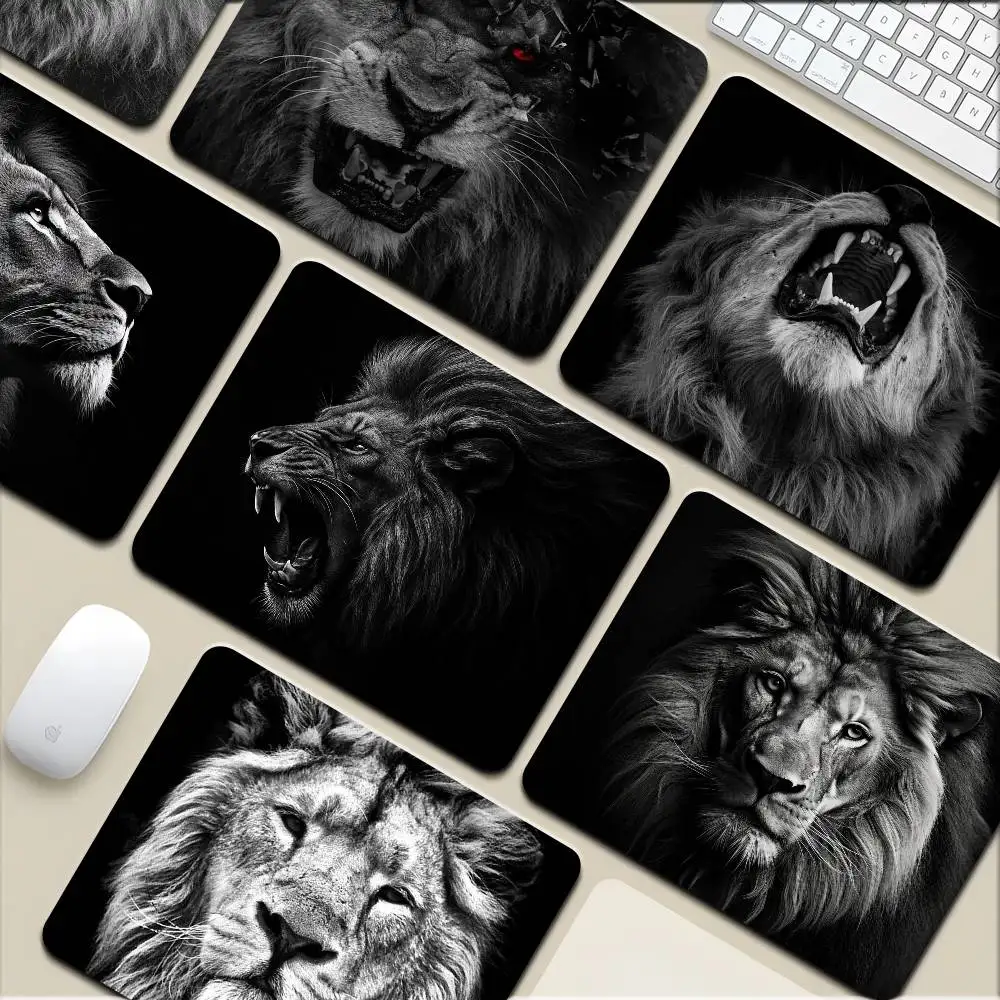 Black And White Lion Small Mousepad Keyboard Pad Laptop Cushion Non-slip Deskpad