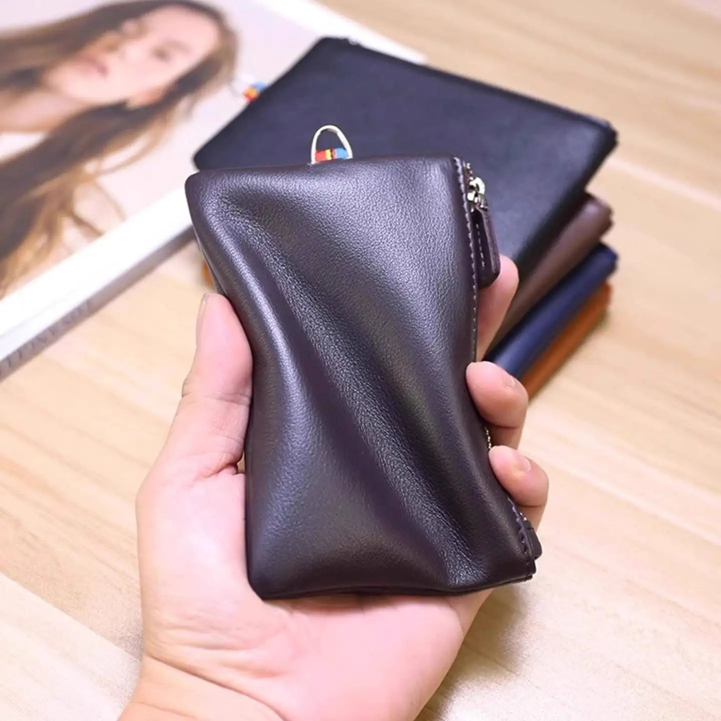 Soft Leather mini Ultra-Thin Coin Purse with Simple Zipper, Headphone Storage Card Bag, and Coin Purse