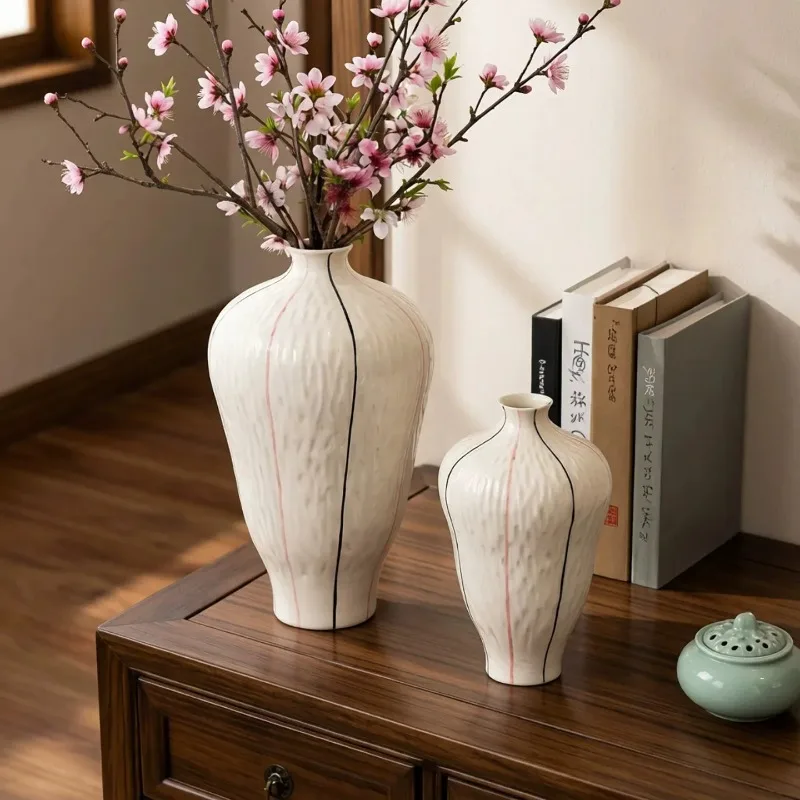 Ceramic Vase Geometric Line Pottery Jar Handmade Porcelain Vase Flower Vase Floral Arrangement Home Decoration Accessories