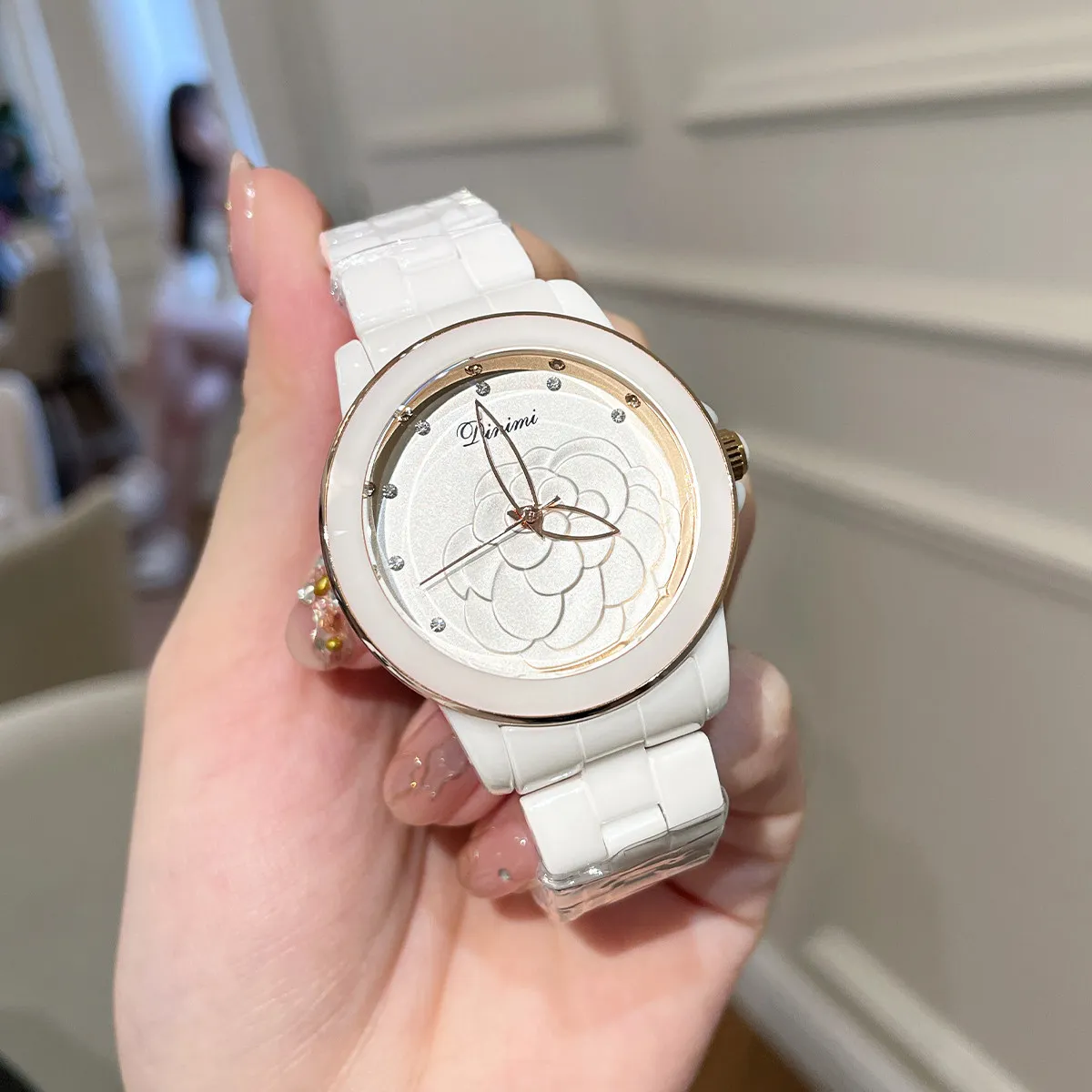 New Fashionable and Luxurious Women's Watches Unique Watches Women's Accessories Gifts for Women Fashionable Quartz Watches