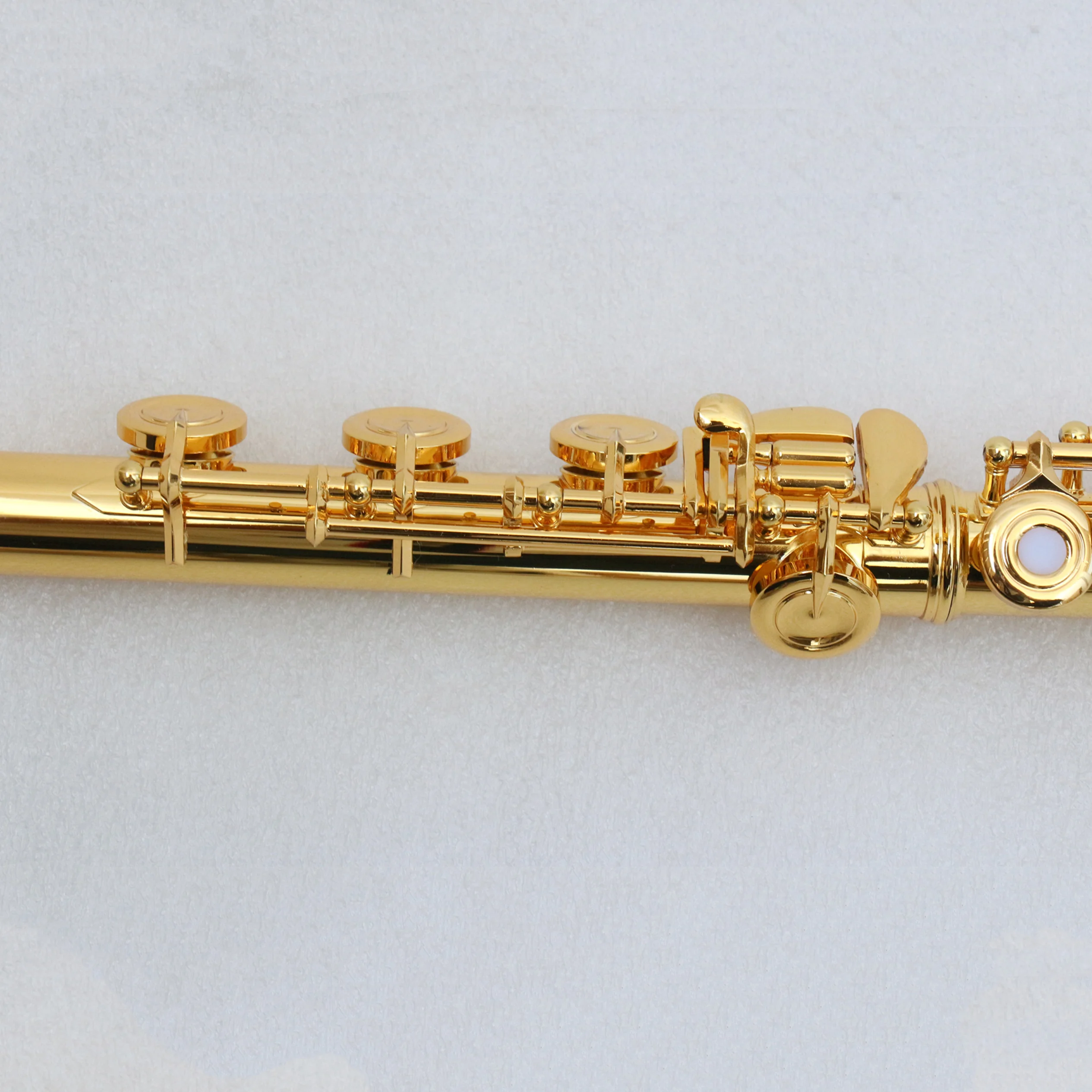 Professional Flute 17-Key C Tone Gold Brass Body Clear Lacquer Music Instrument Transverse Flute For Band Performance Set