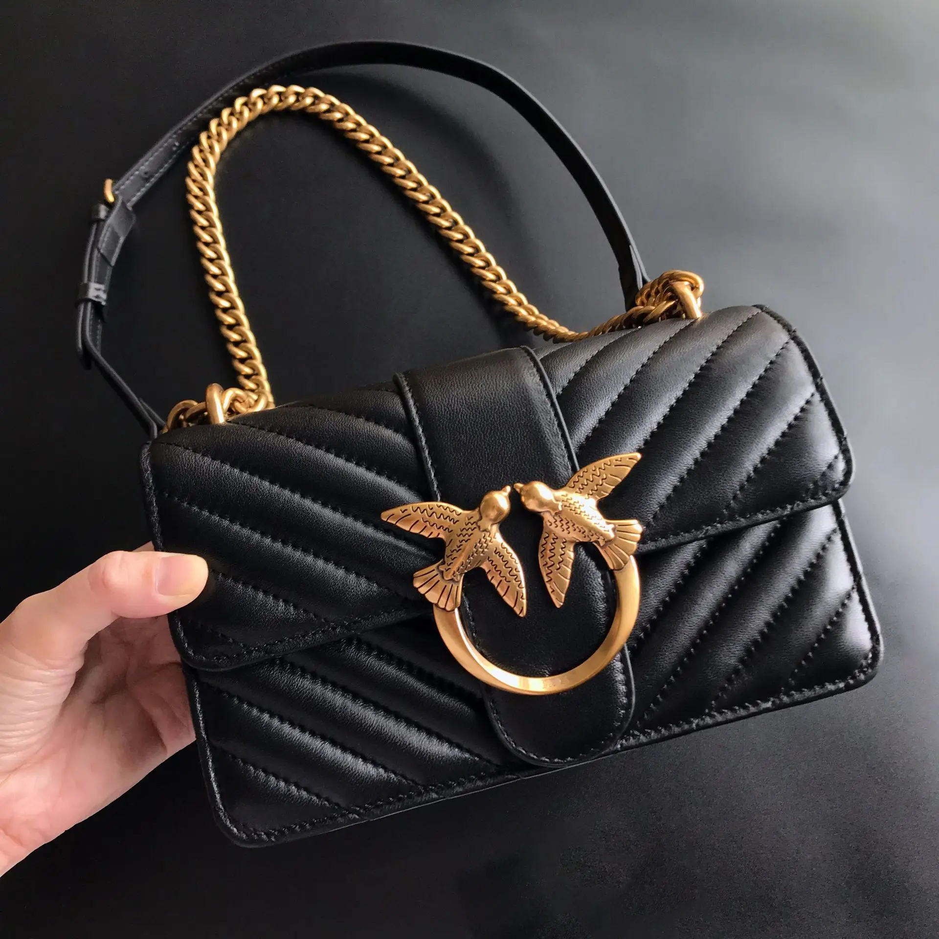 New V Quilted Lambskin Shoulder Underarm Bag Women's Purse Handbag Diagonal Chain Chic Elegant Hot Y2K Trendy Style Bag