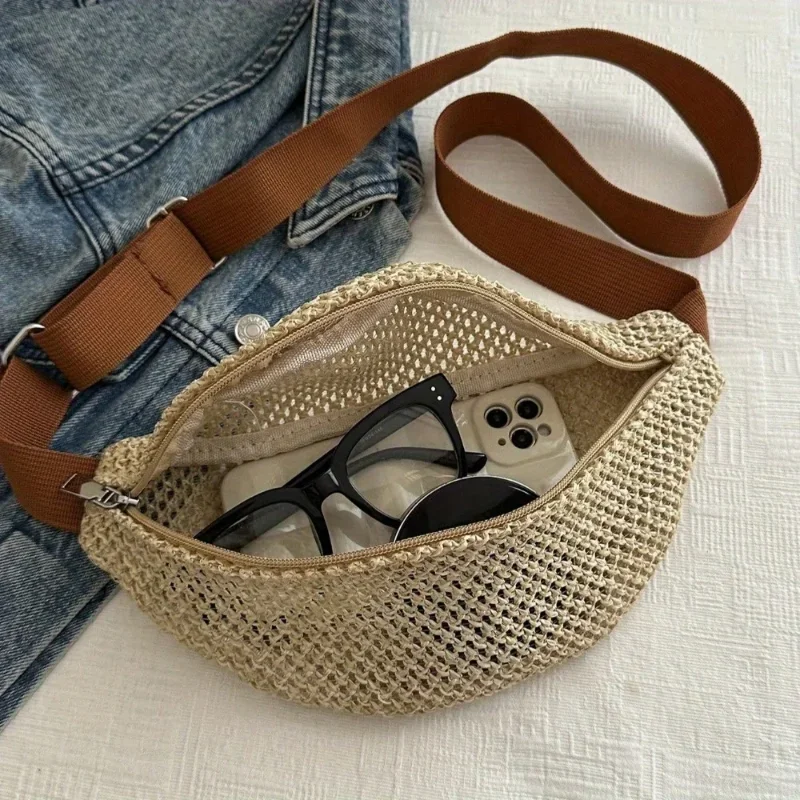 Crossbody Straw Waist Bag With Adjustable Shoulder Strap For Ladies'wear, Suitable For Summer Beach Vacations And Daily Use