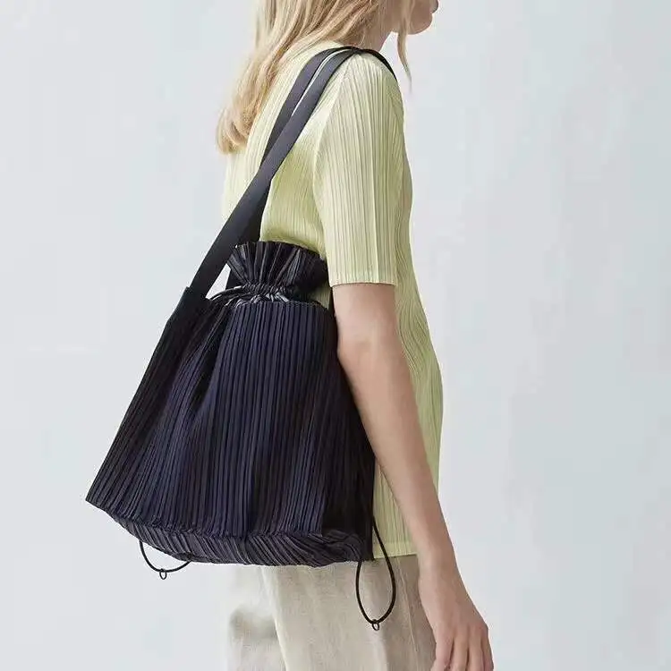 Miyake Pleated Bag Korean Fashion Shoulder Bags Designer Handbag Cross Body Bag Fanny Pack for Women Cross Body Bag