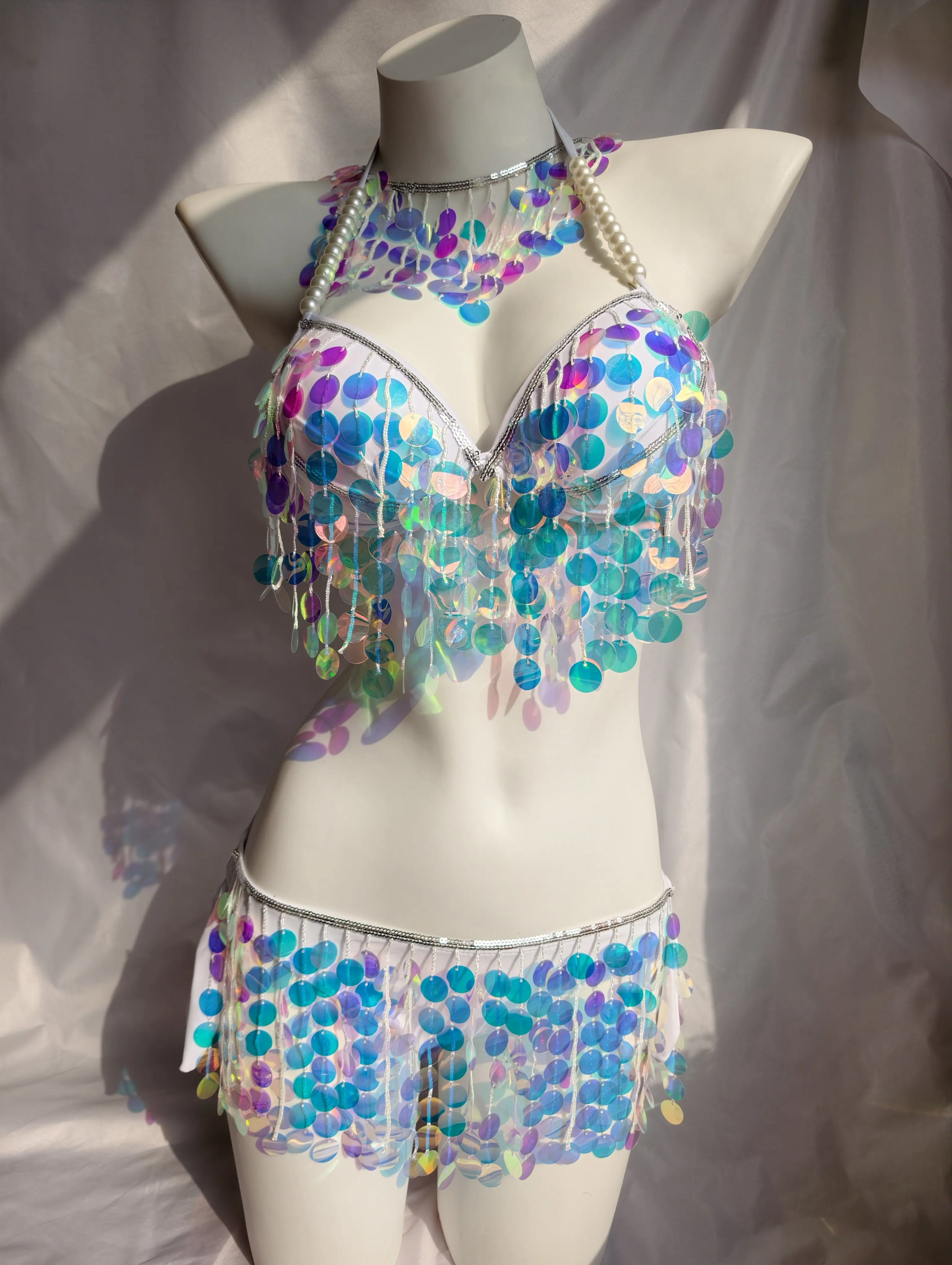 handmade performance wear, sequined bikini for aquariums and nightclubs, women's team stage song-promotion costume, bikini.
