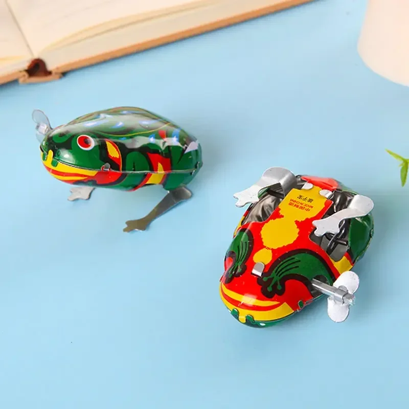 Classic Tin Wind Up Clockwork Toys Jumping Frog Mouse Rabbit Cock Vintage Toy Figures Toy for Children