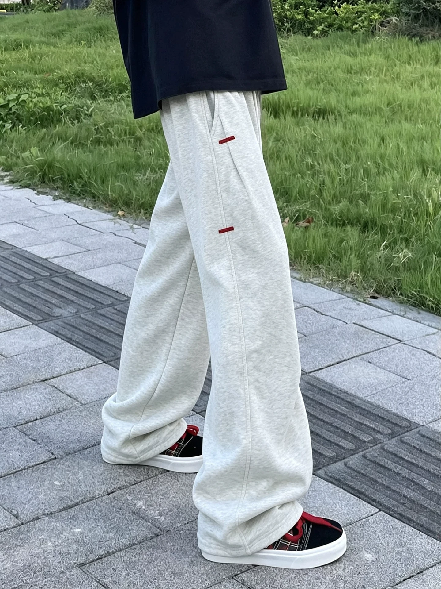 Cleanfit Men's Casual Pants Spring Autumn White Flower Grey Pleated Knife  Wide Leg Pants American Style Fashionable Vers...