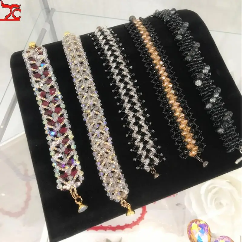 2023 Bracelet Display Ramp Stand Velvet Necklace Dome Women Pendant Jewelry Organizer Metal  Plate Chain Anklet Holder