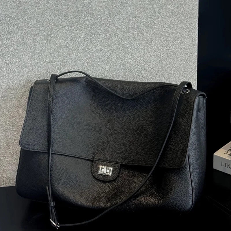 Y2K Women Vintage Flap Shoulder Bag Leather Large Capacity Tote Handbag Hasp Lock Underarm Purse For Daily Work Commute Travel