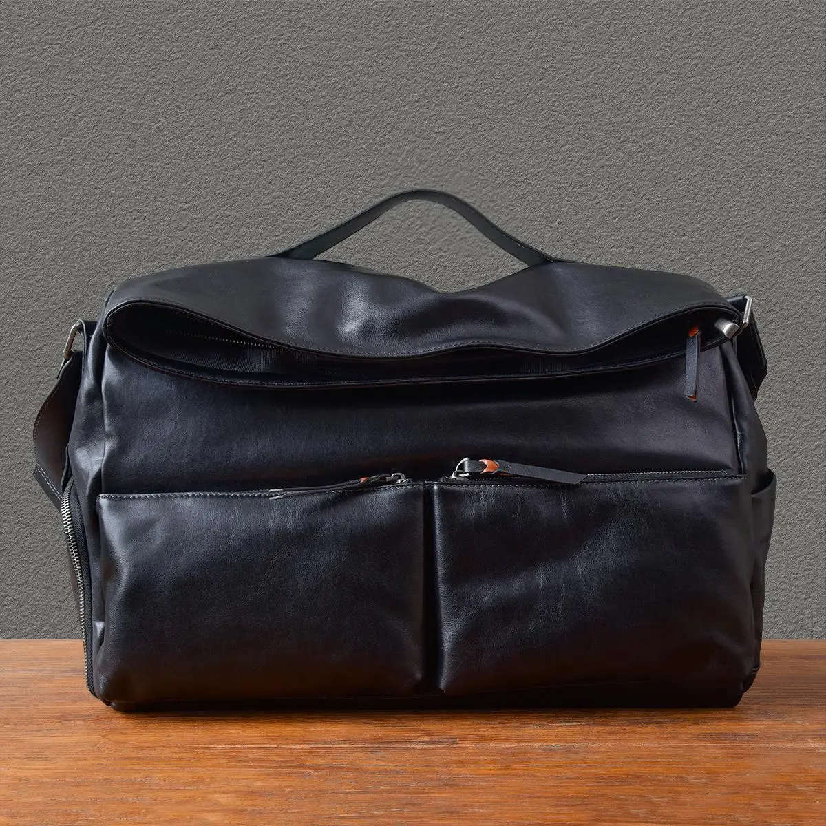 outdoor sports luxury genuine leather men's travel bag casual designer handmade soft cow leather black big luggage fitness bag