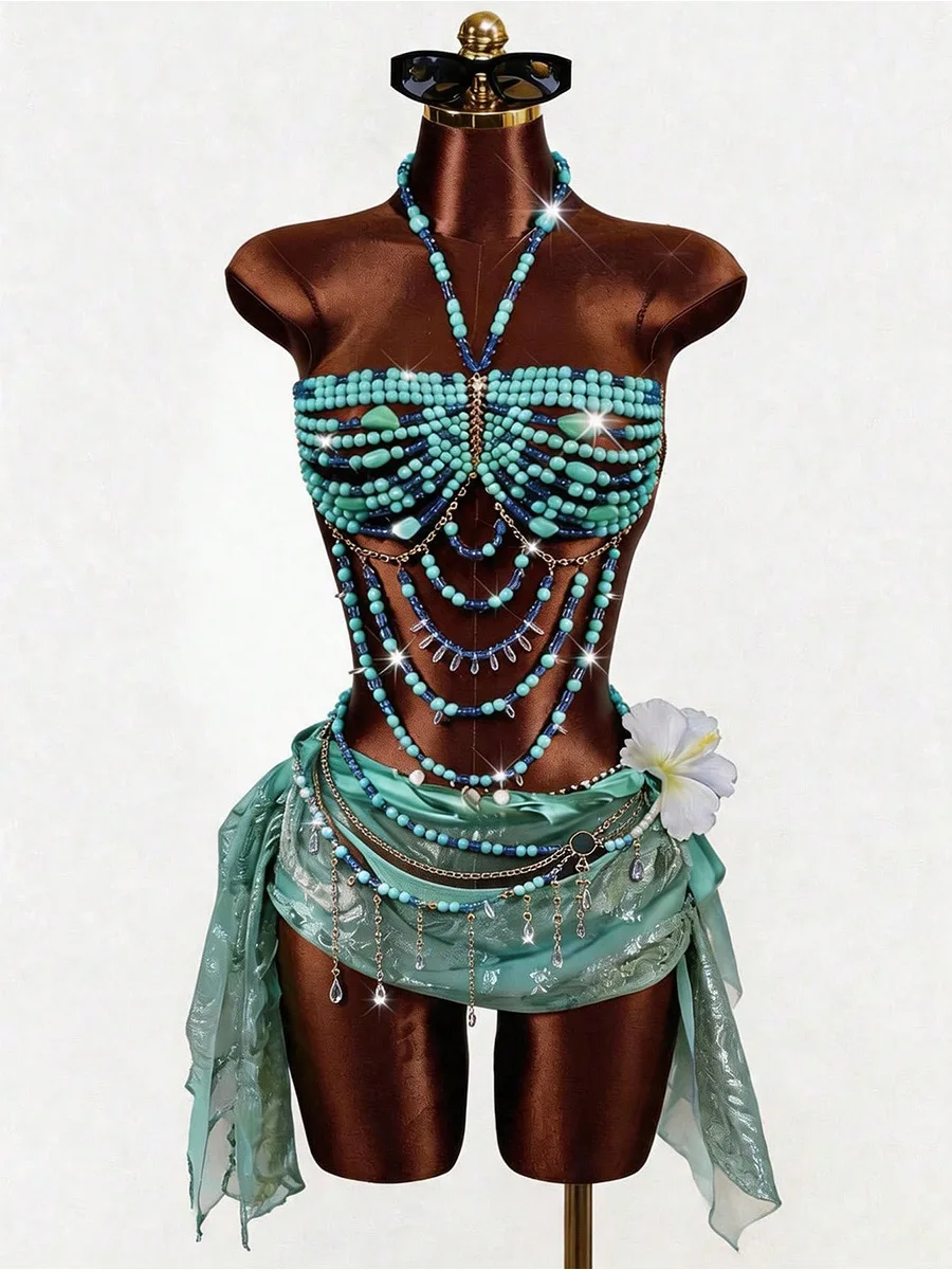 Hot Selling Sexy Hot Girl Body Chain Fashionable Backless Hanging Neck Gemstone Patchwork Vest Nightclub Party Metal Chain Top