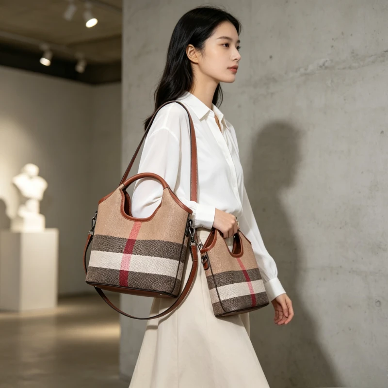 Fashionable Women's Crossbody Bag Luxury Leather Shoulder Purse Designer Tote Handbag Elegant Classic