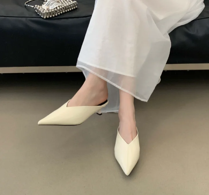 2026 Pointed Short Heel Muller Slippers 5cm Thin Heel White Sandals 35-43 Casual Women's Feet Sandals V-shaped Skirt Slippers