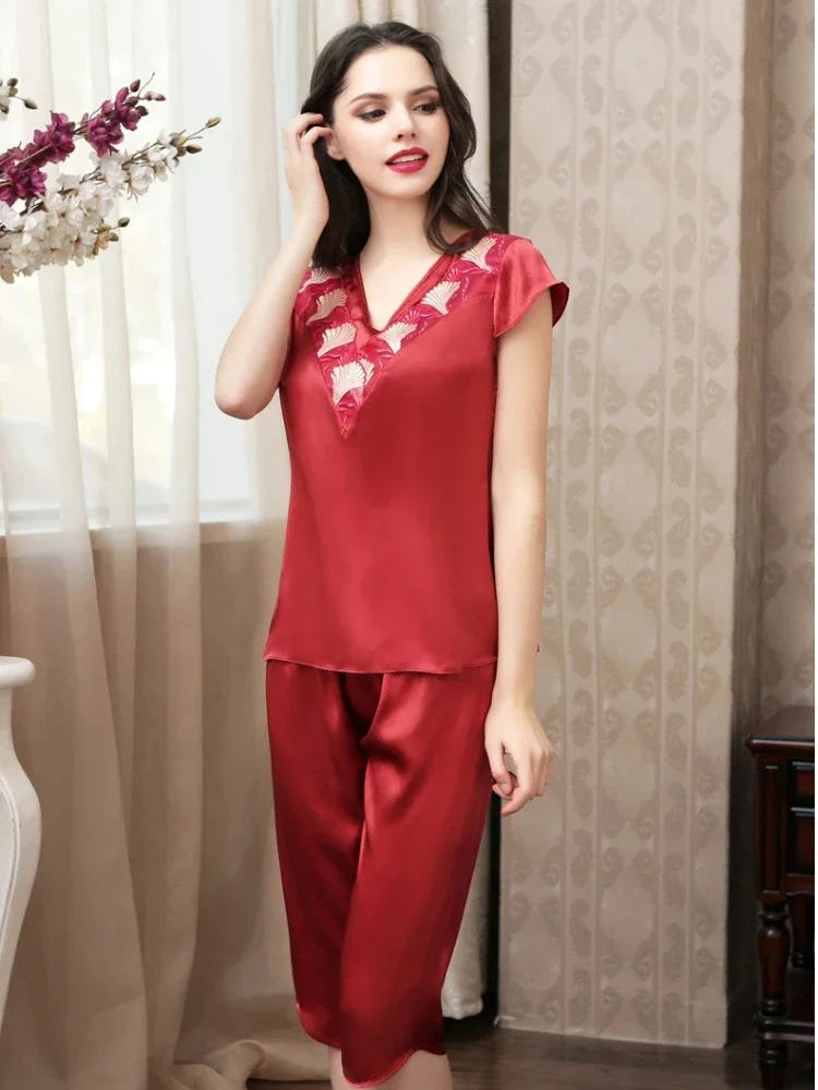 Women's 2-Piece Silk Short Pajama Set Lace V-Neck Short Sleeve Top & Elastic Waist Shorts Sexy Sleepwear Comfortable Loungewear