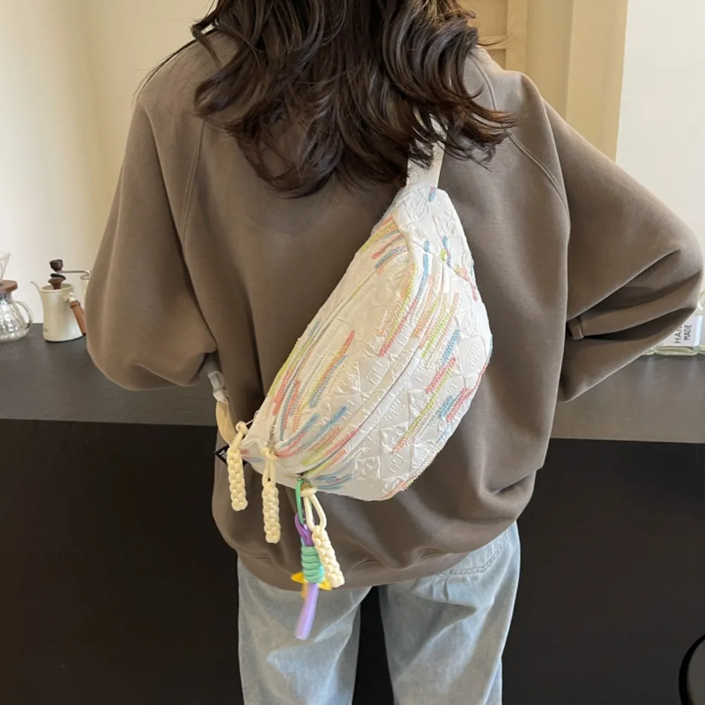 Women Crossbody Chest Bag Quilted Shoulder Bag Fashion Casual Sling Purse Lightweight Travel Waist Bag Trendy Daily Handbag