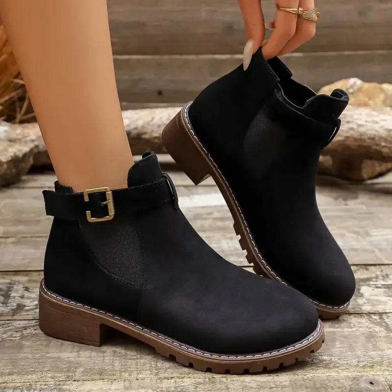 Women Winter 2026  Vintage Thick Heel Suede Western Cowboy Boots Metal Buckle Decoration Ankle Boots Women Retro Short Booties