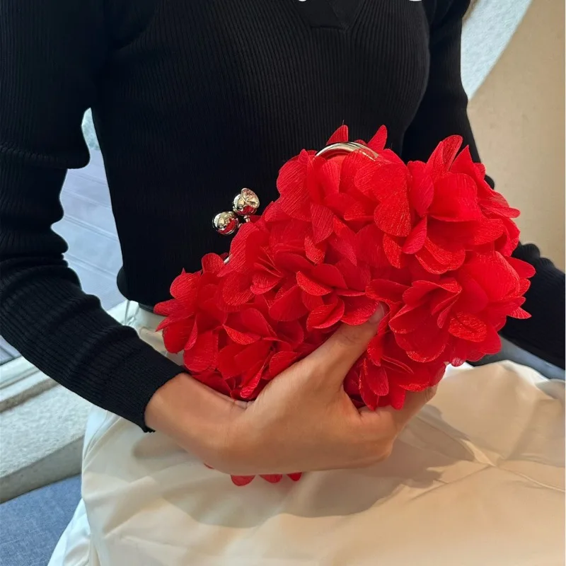 New Women's Handbag Fashion High Quality Women's Banquet Bag Temperament Versatile Girl Mobile Phone Storage Chain Bag