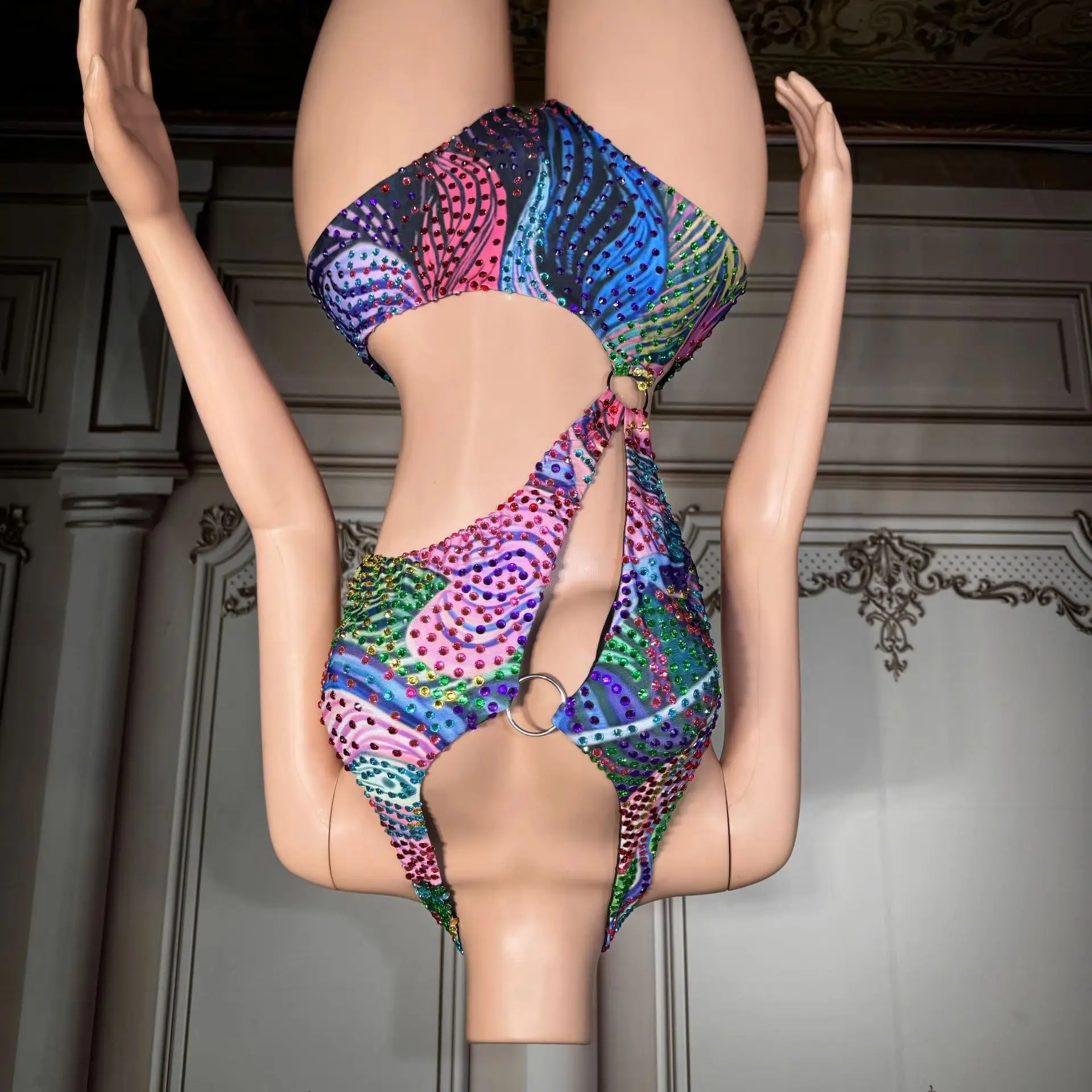 European retro printed rhinestone cut-out halter one-piece swimsuit, sexy backless beach vacation swimsuit for hot girls