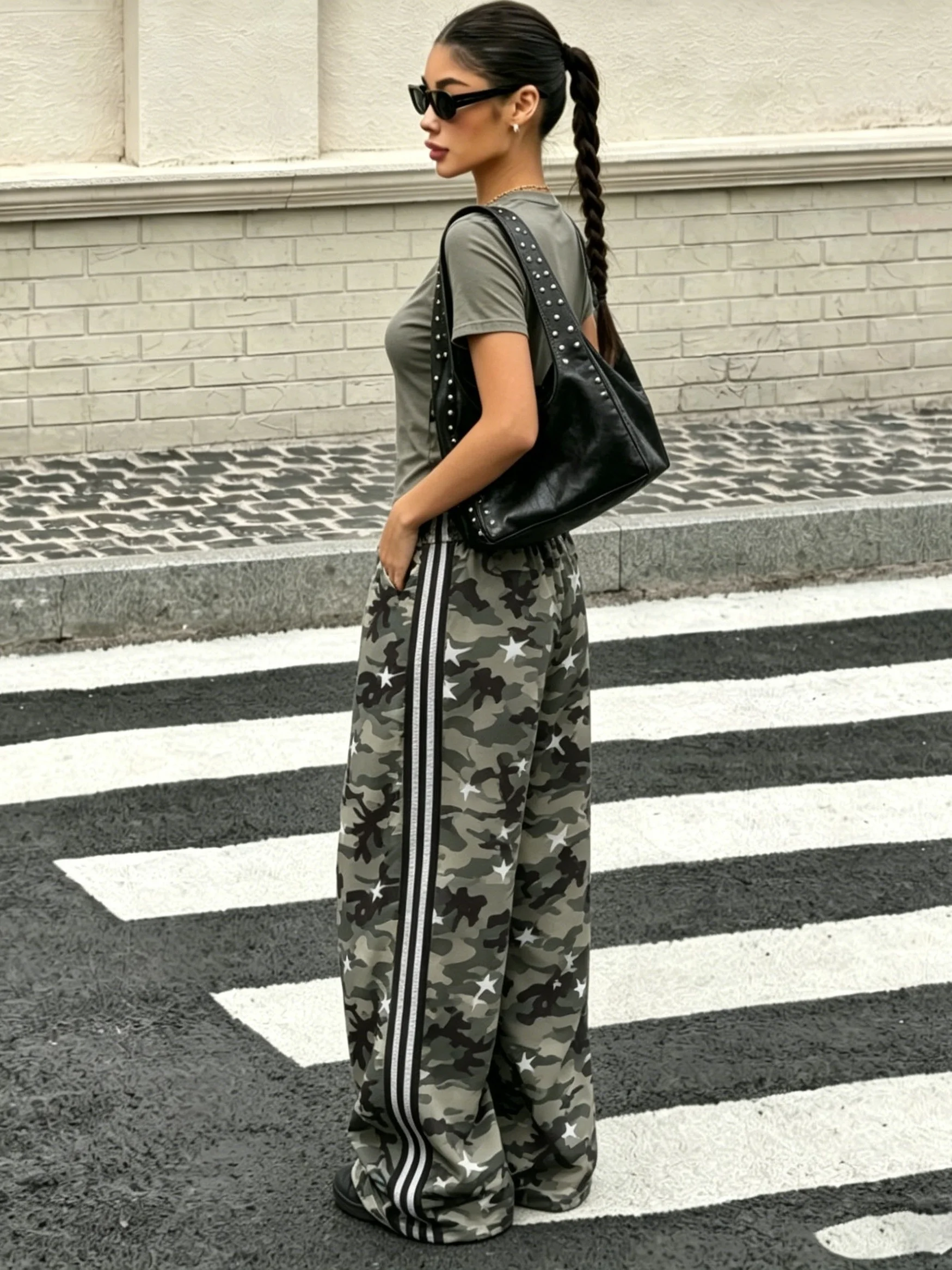 Streetwear Women Quick Dry Trousers 3D Camouflage Star Pattern Wide Leg Pants Side Stripes Elastic Waist Y2K Casual Pants