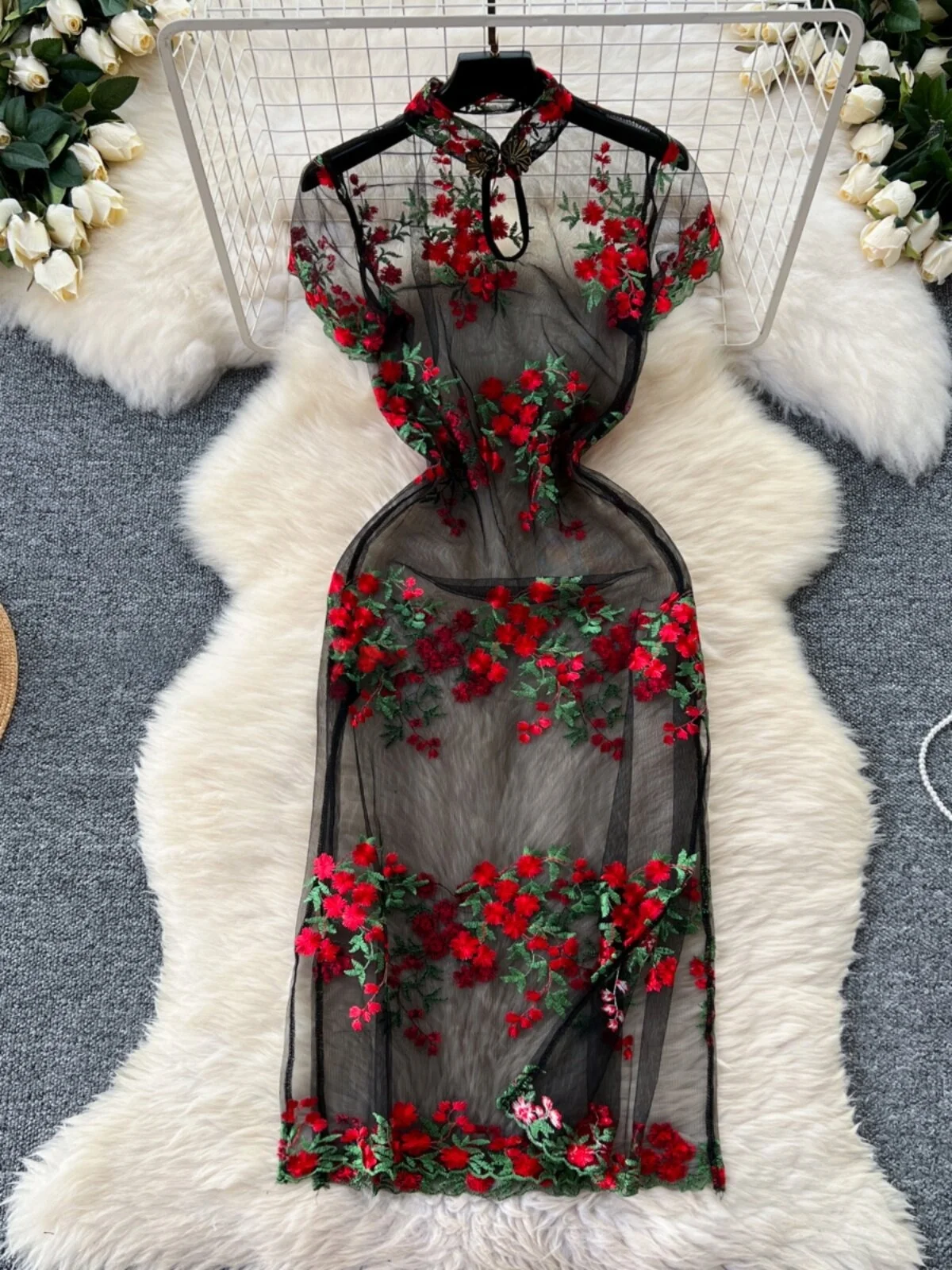 Woman Embroidery Floral Mesh Fashion Sexy Dress Chinese Style Short Sleeve Split Hollow Out Cheongsam New Gauze Sheer Dress