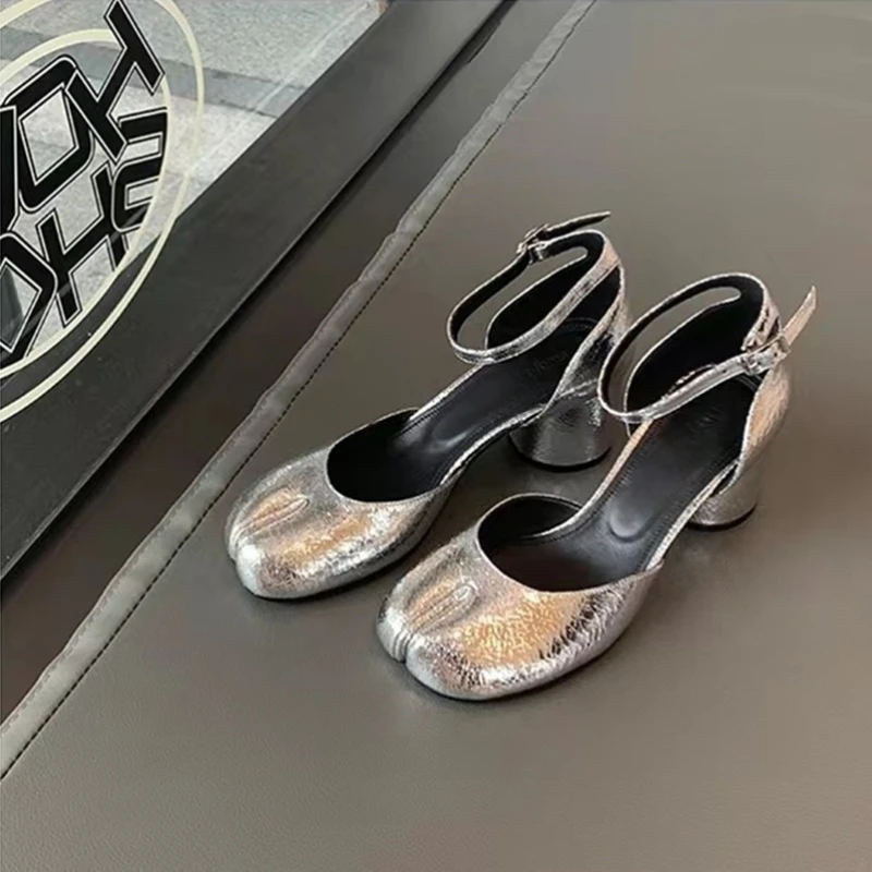 Summer New Fashion Versatile Word with Thick Heel Mary Jane Split Toe Shoes Women's Single Shoes